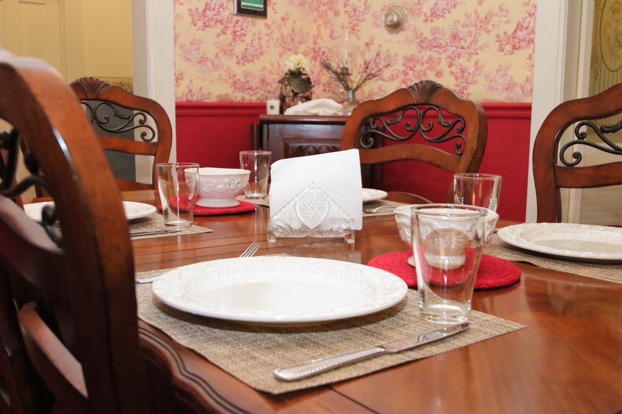 Skye Cottage Bed & Breakfast Central City Dış mekan fotoğraf